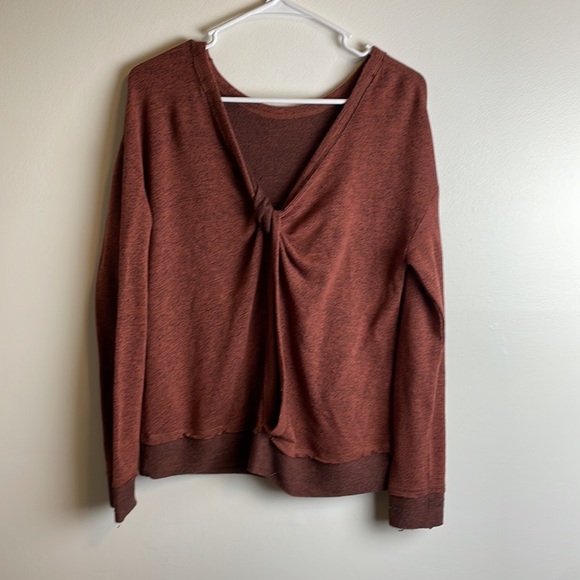 NWT Billabong Windward Bound Sweater! Open back - Picture 3 of 5